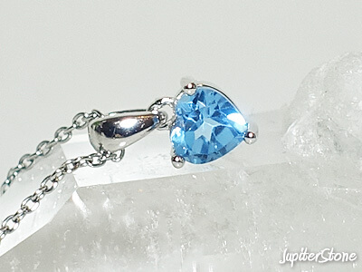 SwissBlueTopaz-pendant-4