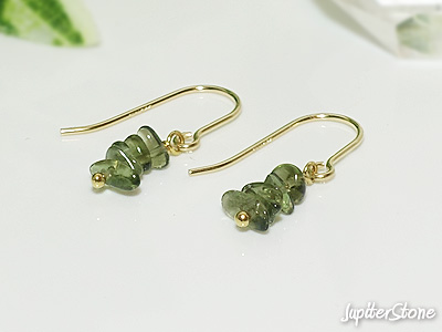 Moldavite-natu-ring-earrings-gold-f