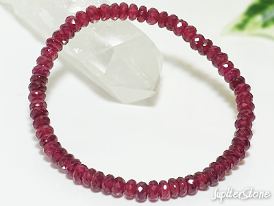 Ruby-bracelet-2021-11-e