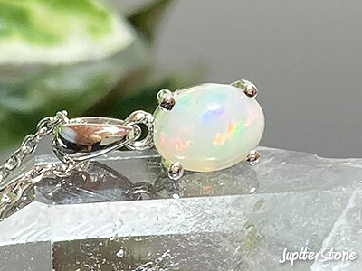 Precious-opal-pendant-3-2022