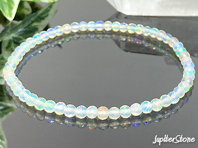 Precious-opal-bracelet-1