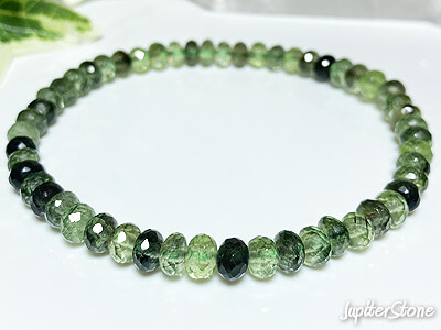 ludwigiteinperidot-bracelet-2022-12-e