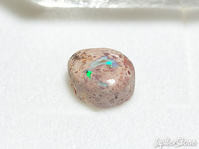Opal-pendant-2023-10-b
