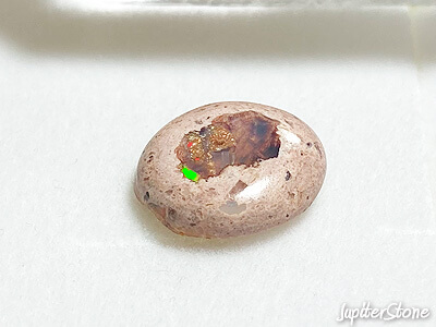 Opal-pendant-2023-10-j