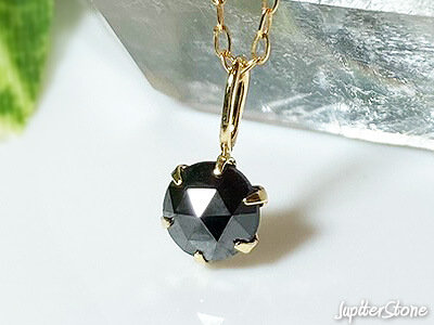 black-diamond18kg-pendant-2023-12-a