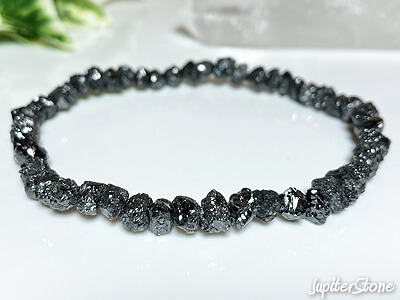 black-diamond-bracelet-2023-12-a