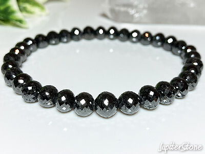 black-diamond-bracelet-2023-12-e