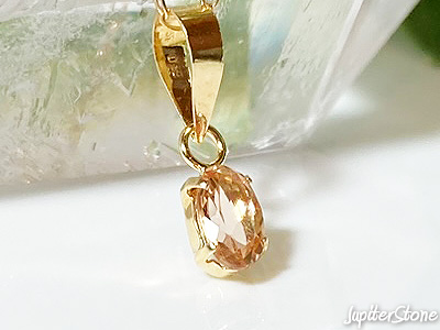 Imperial-Topaz18kg-pendant-2024-6-a