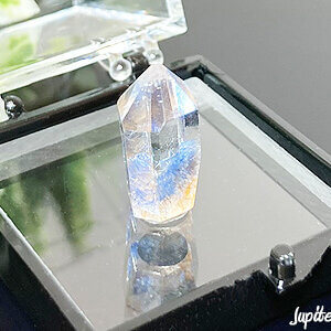 Dumortierite-bedside-stone-a