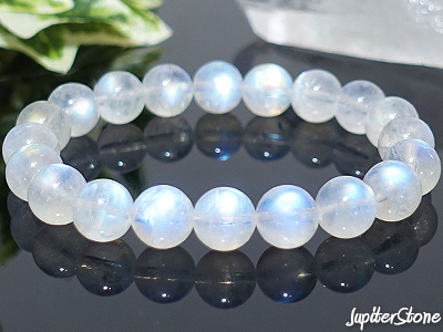 royalbluemoonstone-bracelet-2024-9-e