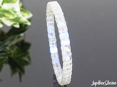 royalbluemoonstone-bracelet-2024-9-f