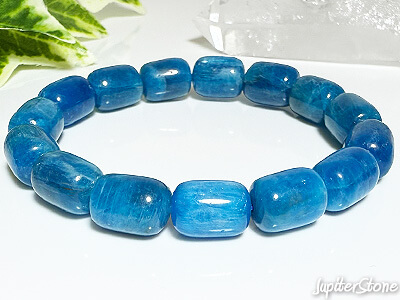 blueappetite-catseye-bracelet-2024-10-f