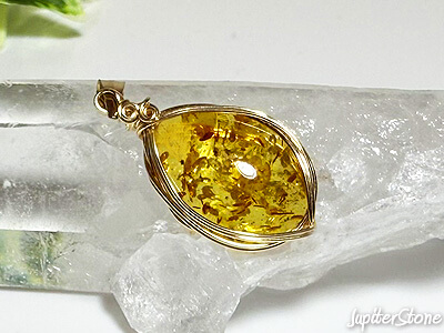 FlowerAmber-pendant-2024-11-b