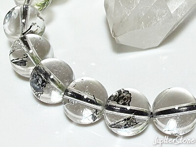 oil-in-quartz-bracelet-2024-11-e