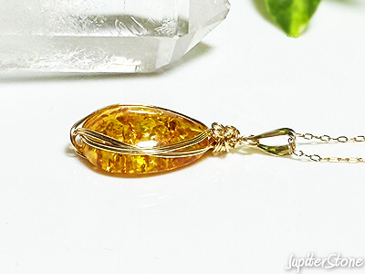 FlowerAmber-pendant-2024-11-b