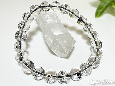 oil-in-quartz-bracelet-2024-11-d