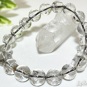 oil-in-quartz-bracelet-2024-11-f