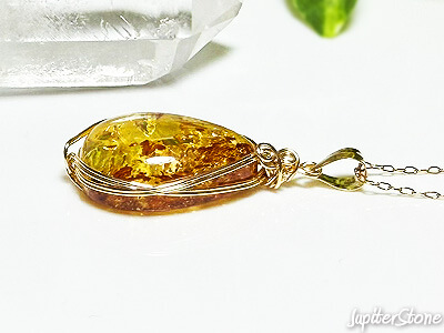 FlowerAmber-pendant-2024-11-c