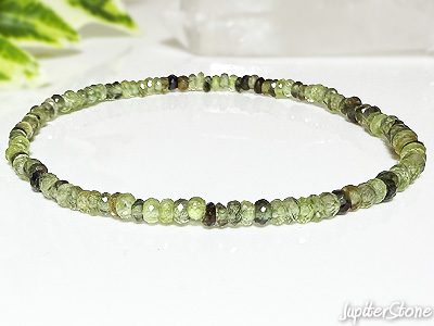 ludwigiteinperidot-bracelet-2025-1-25-h