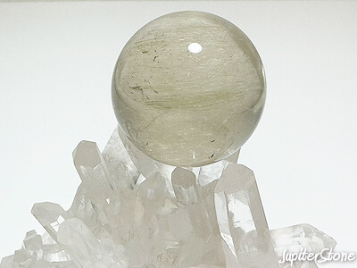 zagi-moutain-quartz-okimono-2025-1-c