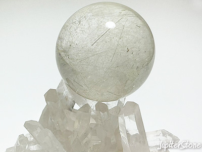 zagi-moutain-quartz-okimono-2025-1-i