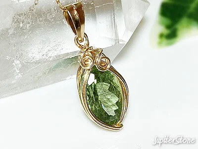 ludwigiteinperidot-pendant-2025-1-25-b