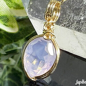 Scorolite-pendant-2025-2-a