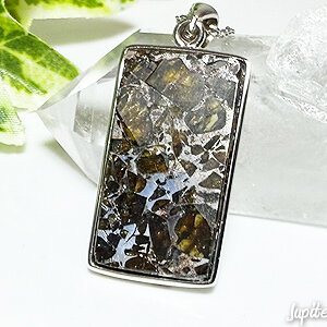Russian-pallasite-natural-meteorite-2025-m