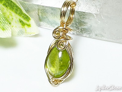 sphene-wire-pendant-2025-3-a