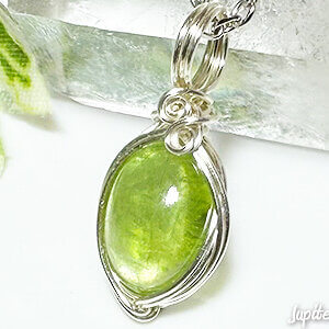 sphene-wire-pendant-2025-3-d