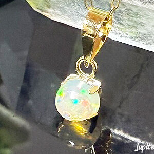 Precious-opal-18kg-pendant-2025-3-a