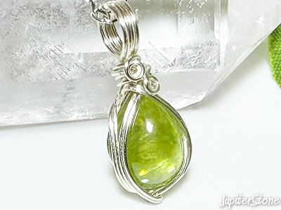 sphene-wire-pendant-2025-3-b