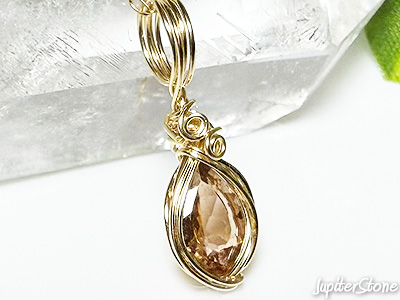 Andalusite-pendant-2025-5-a