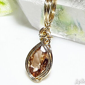 Andalusite-pendant-2025-5-a