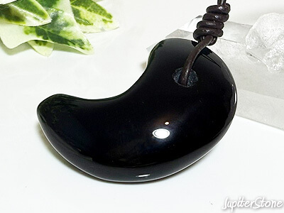 tibet-morion-magatama-2