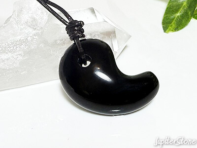 tibet-morion-magatama-1