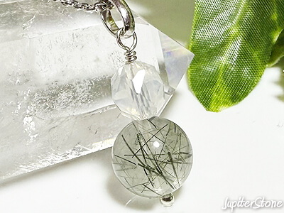 zagi-moutain-quartz-pendant-2025-6-b