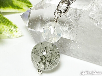 zagi-moutain-quartz-pendant-2025-6-b