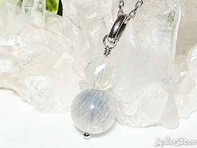 zagi-moutain-quartz-pendant-2025-6-a
