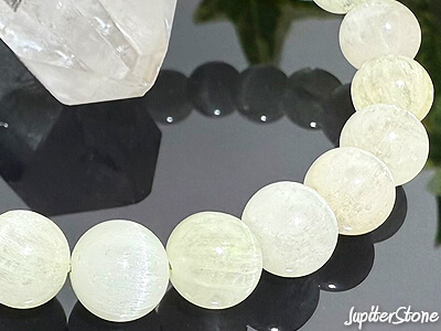 green-kunzite-bracelet-2025-9-c