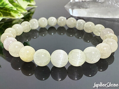 green-kunzite-bracelet-2025-9-c