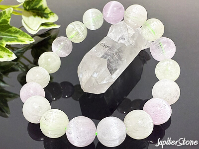 green-kunzite-bracelet-2025-9-e