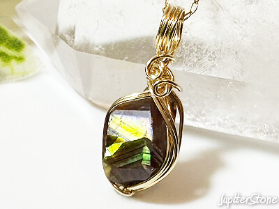 tenkawamura-rainbow-garnet pendant-2025-9-a
