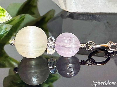 green-kunzite-pendant-2025-9-a