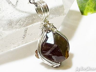 tenkawamura-rainbow-garnet pendant-2025-9-a