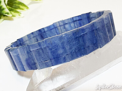 kyanite-bracelet-2025-10-f