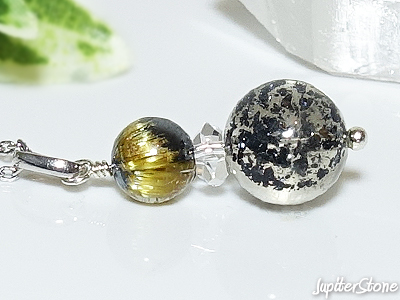 hematite-in-quartz-pendant-2025-11-c