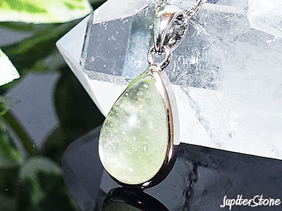 libyan-pendant-2025-11-a