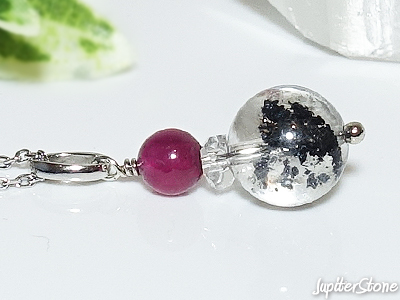 hematite-in-quartz-pendant-2025-11-a