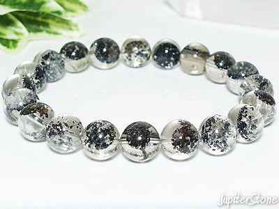 hematite-in-quartz-bracelet-2025-11-d